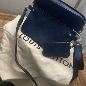 Cobalt Blue Louis Vutton Bag/Crossbody Trio Mess. TGrama 3pc.